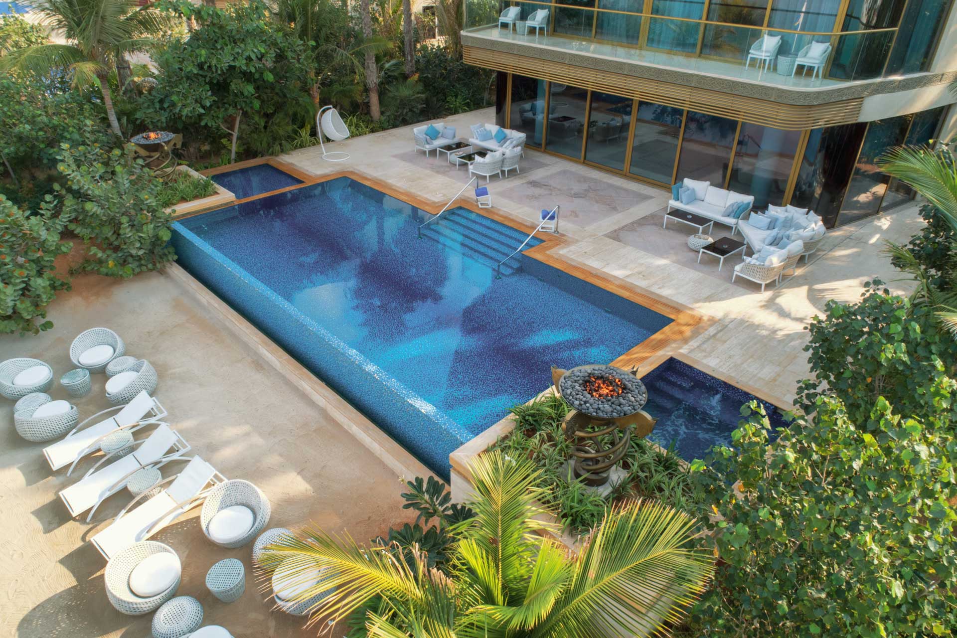 Sweden Island Beach Palace - Dubai