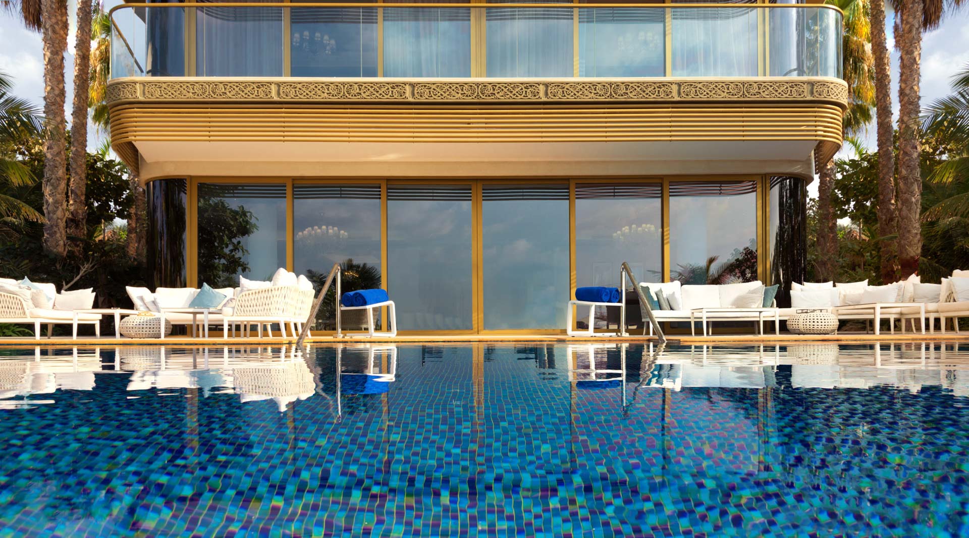 Sweden Island Beach Palace - Dubai